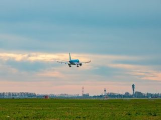 ചെറിയ തുകയിൽ വിമാനടിക്കറ്റ് ബുക്ക് ചെയ്യാം, സമയം പ്രധാനം! വിദ്യാർത്ഥിയാണോ, ആനുകൂല്യങ്ങളിങ്ങനെ