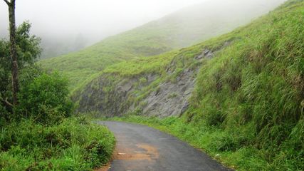 ഗവി യാത്ര ഇനി ഇത്തിരി കോസ്റ്റ്ലി; കെഎസ്ആർടിസി ഗവി പാക്കേജിന് 500 രൂപാ വർധനവ്