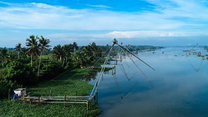 കടമക്കുടി ജലപാതയിലൂടെ ബോട്ട് യാത്ര, മീൻകറി കൂട്ടി ചോറുണ്ട് ഒരു ദിവസ പാക്കേജ്, 999 രൂപയ്ക്ക് ആഘോഷം