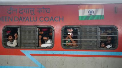 റെയിൽവേ റിക്രൂട്ട്മെന്റ് ബോർഡ് പരീക്ഷ: തിരുവനന്തപുരം- നാഗർകോവിൽ സ്പെഷ്യൽ ട്രെയിൻ സർവീസ് വ്യാഴാഴ്ച വരെ,സമയക്രമം