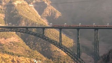 ഈ വന്ദേ ഭാരത് റൂട്ട് സൂപ്പർ.. കടന്നു പോകുന്നത് 36 തുരങ്കളിലൂടെ 119 കിമി! യാത്രയ്ക്ക് ഇനി കാത്തിരിപ്പില്ല