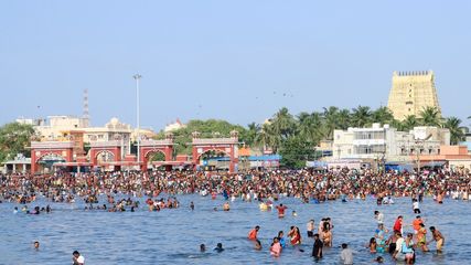 പാപങ്ങൾ കഴുകിക്കളയുന്ന രാമേശ്വരം.. മുങ്ങിനിവരാം അഗ്നിതീര്‍ഥത്തിൽ.. കാണേണ്ടത് ഈ ക്ഷേത്രങ്ങൾ