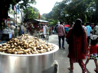 బెంగుళూరు లో శనక్కాయల సంత! 