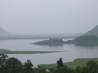 తమిళనాడులో వర్ష రుతువు పర్యాటక ప్రదేశాలు ! 