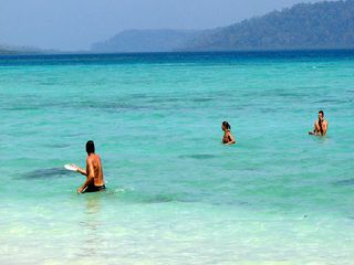 ప్రకృతి ఒడిలో.....ఇండియాలోని 10  బీచ్ లు !