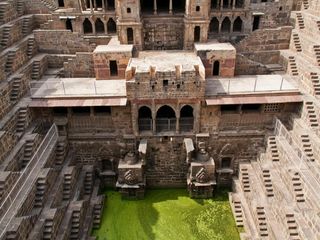 అభానేరి-మెట్లబావుల ఊరు !!