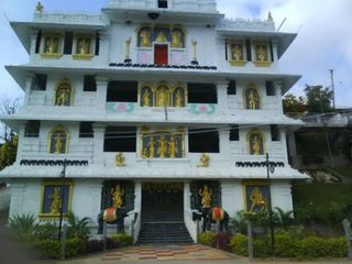 ప్రకృతి ఒడిలో ... అనంతాద్రి ఆలయం !!