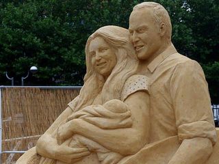 వామ్మో ...ఇసుకతో చేసే బొమ్మలా ? 