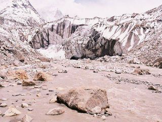 గంగోత్రి - ఒక ప్రముఖ పుణ్యక్షేత్రం !
