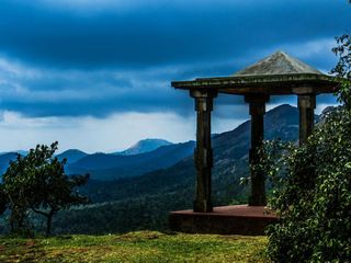 తమిళనాడు అందాలు కేరళ నుండి చూస్తె ? 