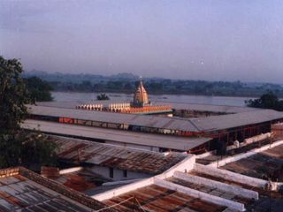 మంత్రాలయం - దక్షిణ బృందావనం !!