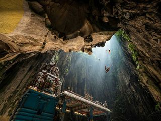 ఇండియాలోని 20 మిస్టరీ గుహలు !!