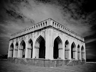 హైదరాబాద్ లోని 10 అత్యంత భయానక ప్రదేశాలు !