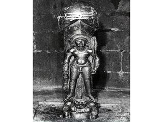 ప్రపంచంలో అరుదైన శివలింగం ... మీరే చూడండి !