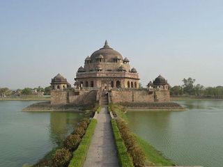 రోహతాస్ - చరిత్రను గుర్తుకు తెచ్చే ప్రదేశం ! 