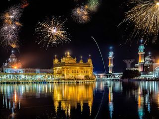 భారతదేశంలోని ప్రముఖ స్వర్ణ దేవాలయాలు !