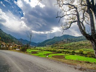 ఛౌకొరి - పవిత్ర స్థలాల గర్భగుడి !