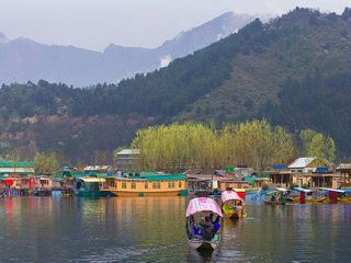 పట్నితోప్ - ఆకర్షించే హిల్ స్టేషన్ !