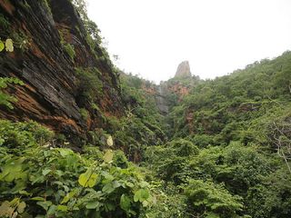 హైదరాబాద్ చుట్టుపక్కల గల ట్రెక్కింగ్ ప్రదేశాలు !