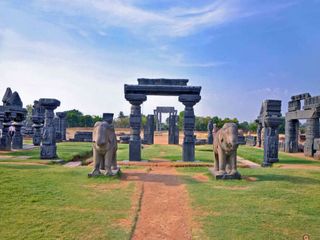 వరంగల్ - చరిత్ర, కట్టడాలు మరియు సహజ ఆకర్షణలు కలిసే ప్రదేశం !