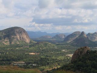ట్రెక్కింగ్ మరియు సాహసాల 'రామనగరం' !