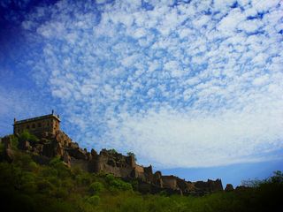 గోల్కొండ కోట గురించి ఈ విషయాలు మీకు తెలుసా ?