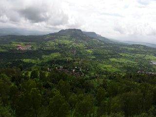 పన్హాలా హిల్ స్టేషన్ - అద్భుతం, ప్రశాంతం !