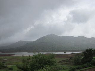 దుర్శేత్ - అందమైన ట్రెక్కింగ్ విహారం !!