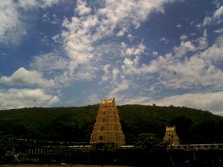 మహానంది - మహాశివుడు నంది రూపంలో వెలసిన పుణ్య క్షేత్రం !!