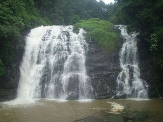 కూర్గ్ - కొత్త జంటల స్వర్గం !!