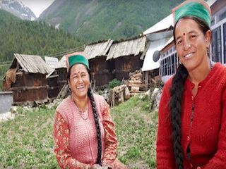 హిమాచలప్రదేశ్ లో సంవత్సరంలో ఐదు రోజులు వస్త్రాలు ధరించరంట 