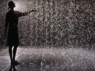 అక్కడ వర్షం పడితే చాలు వర్షంతో పాటు వజ్రాలు పడతాయి వెళతారా ? 