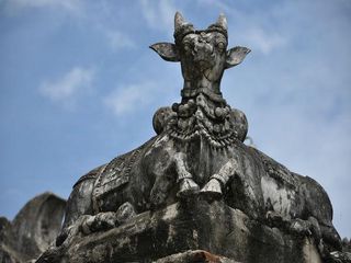 ప్రపంచంలోనే అరుదైన శివలింగం ... కావాలంటే మీరే చూడండి !