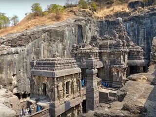 మహారాష్ట్రలోని అద్భుతమైన కైలాసదేవాలయం