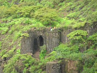 శివాజీ తోడేలు ఉపయోగించి గెలిచిన కోట !