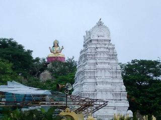 మీ పిల్లలు చదువులో టాప్ కావాలంటే ఈ టెంపుల్ కి వెళ్ళండి