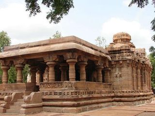 అద్భుతమైన కళాకృతులు - పట్టడక్కాల్