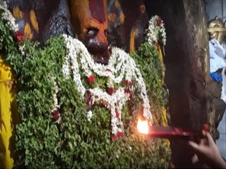 ముట్టుకుంటే మెత్తగా ఉండే విగ్రహం