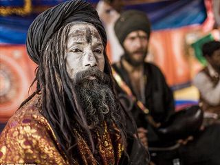 చితాబస్మంతో హోళి ఇక్కడ ప్రత్యేకం 