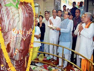 ఎనిమిది ముఖాల ఈశ్వరుడిని సందర్శిస్తే ఐశ్వర్యం మీ చెంతనే