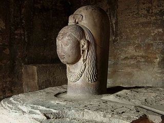 లక్షల ఏళ్లనాటి చెట్టే శివ లింగం...దర్శిస్తే తప్పక 