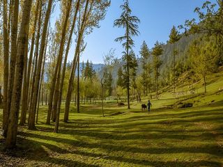భూతల స్వర్గంలో లోబాల్ వ్యాలీ అందాలు చూద్దామా