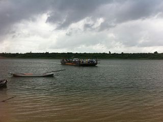 ఒక క్షేత్రం, రెండు దేవాలయాలు, అద్భుతాలు ఎన్నో చూసి తీరాల్సిందే....