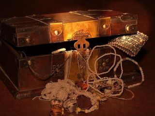 సరస్సులోపల నిధి ప్రపంచం