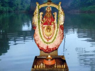 శివలింగం రూపంలో ఉన్న దుర్గా పరమేశ్వరిని చూశారా?