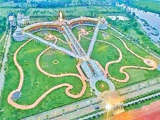  రామ బాణం ఆకారంలో వెలసిన రామనారాయణ ఆలయం చూపరులను కట్టిపడేస్తోంది..