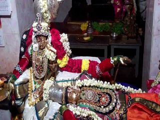 ఇక్కడ అమ్మవారిని, స్వామివార్లను తులసి దళాలతో సేవిస్తే ఐశ్వర్యవృద్ది కలిగి, కోర్కెలు సిద్ధిస్తాయి