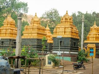 శివపురంలో శ్రీ సరస్వతి క్షేత్రం దర్శించి పిల్లలకు అక్షరాభ్యాసములు, బీజాక్షరములు చేయిస్తే..