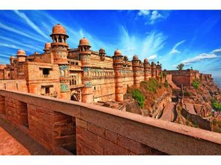 రాజసం ఉట్టిపడే గ్వాలియర్ కోట ఒక్కసారైనా చూసితీరాల్సిందే..