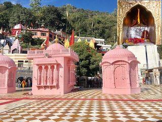 నోట్లోంచి మంటలు వస్తున్న అమ్మవారి దేవాలయం జ్వాలాముఖి క్షేత్రం